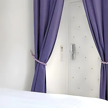 فندق Maison Lenoir باريس