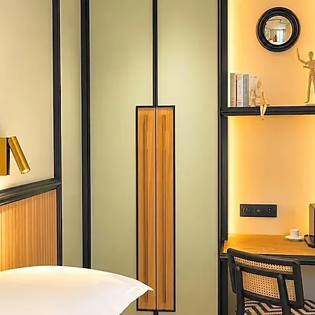 فندق Maison Lenoir 3*