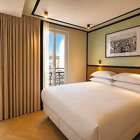 Maison Lenoir فندق 3*